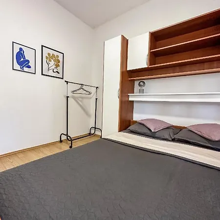 Dent Apartment Umag