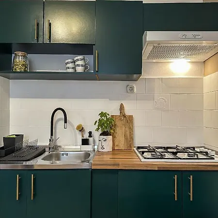 Dent Apartment *