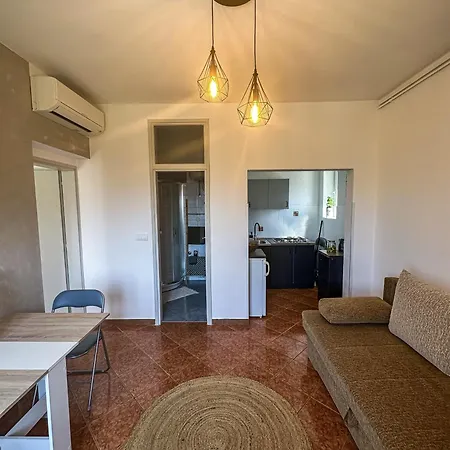 Dent Apartment